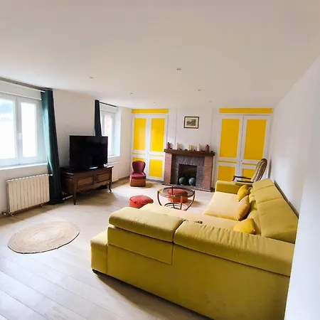 Spacieuse Maison Proche De La